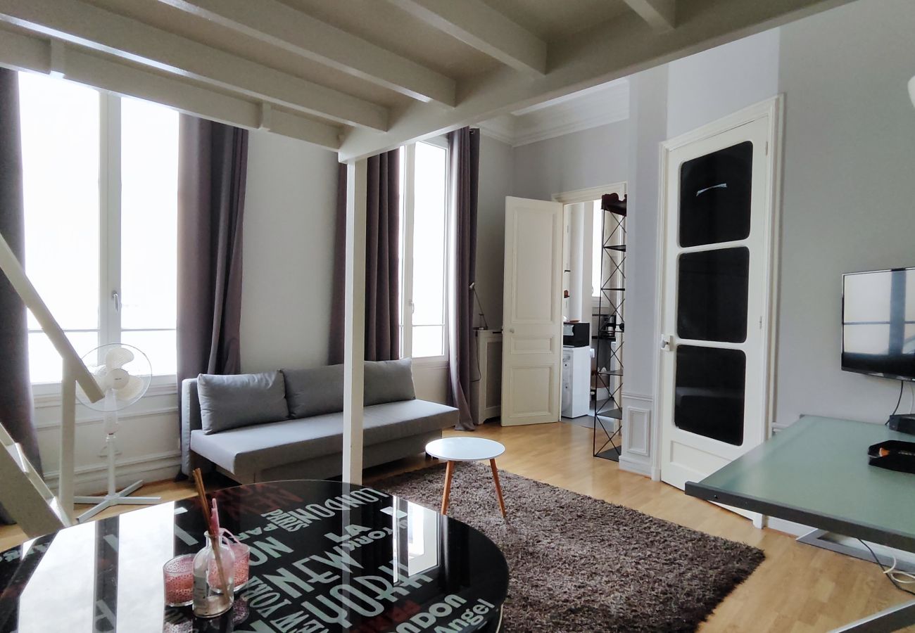 Studio in Paris - Rue Paul Valéry - Paris 16 - 116050