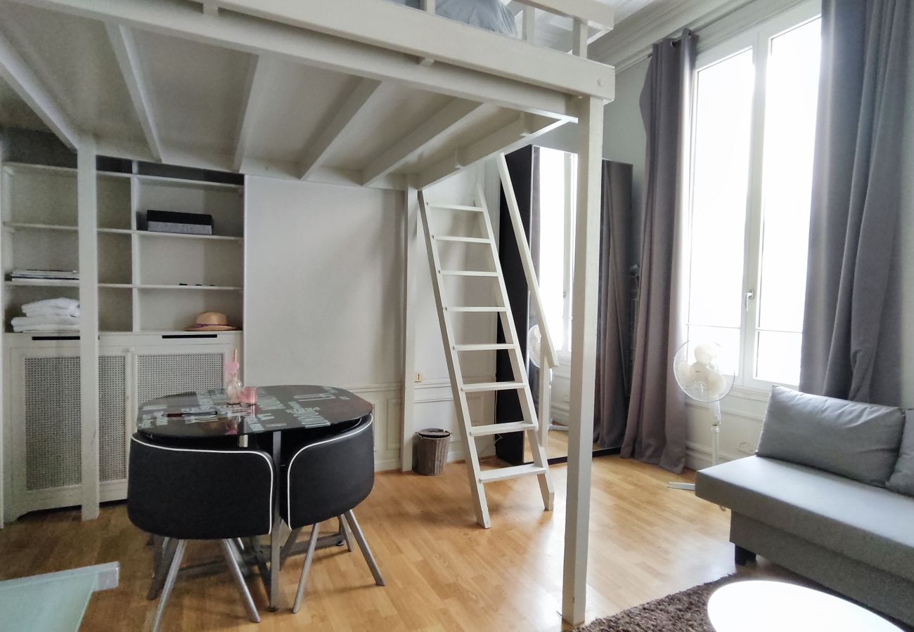 Studio in Paris - Rue Paul Valéry - Paris 16 - 116050