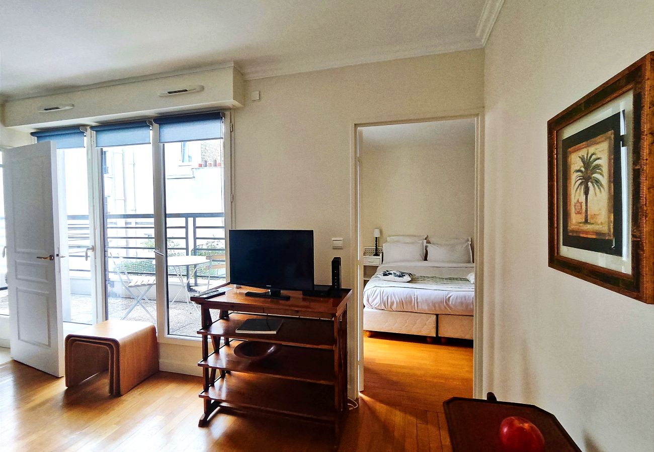 Apartment in Paris - Passage Doisy - Paris 17 - 217075