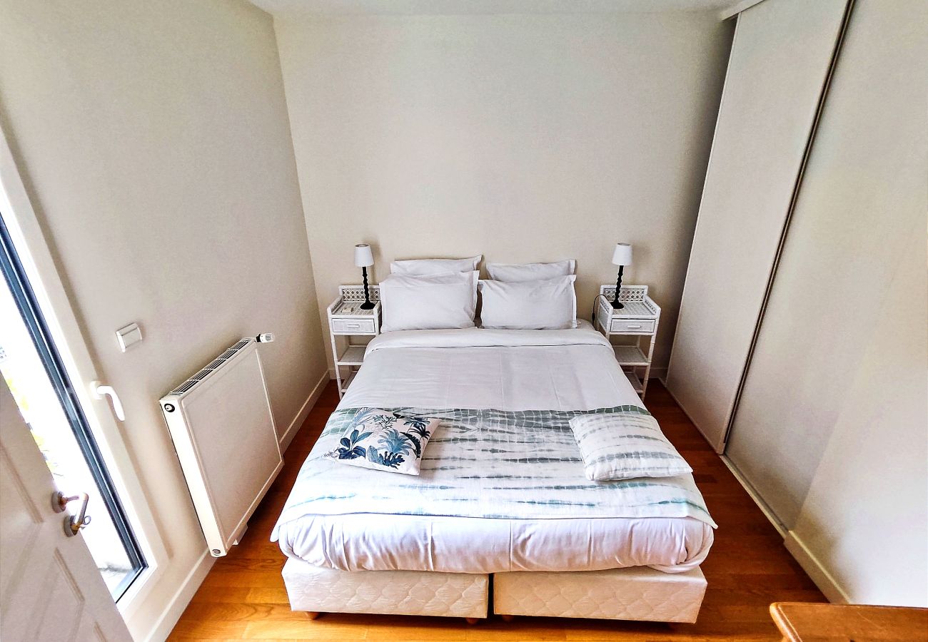 Apartment in Paris - Passage Doisy - Paris 17 - 217075