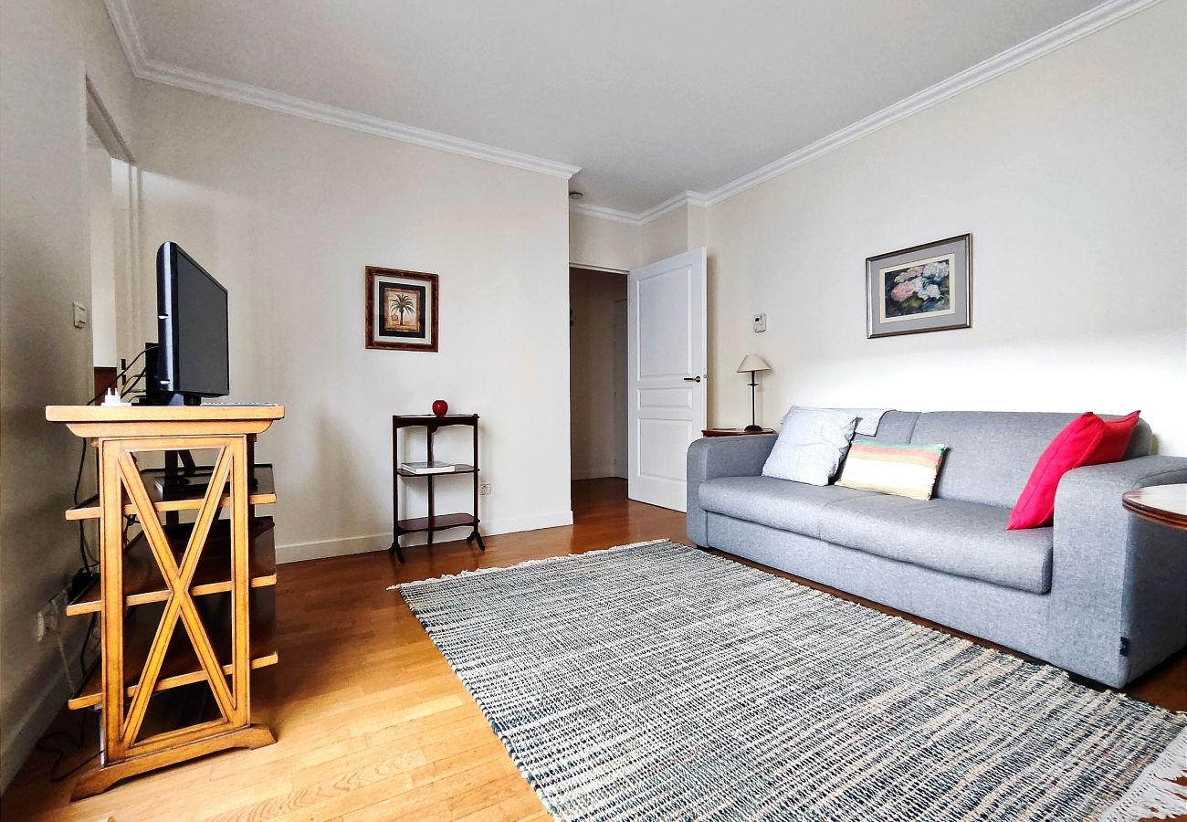 Apartment in Paris - Passage Doisy - Paris 17 - 217075