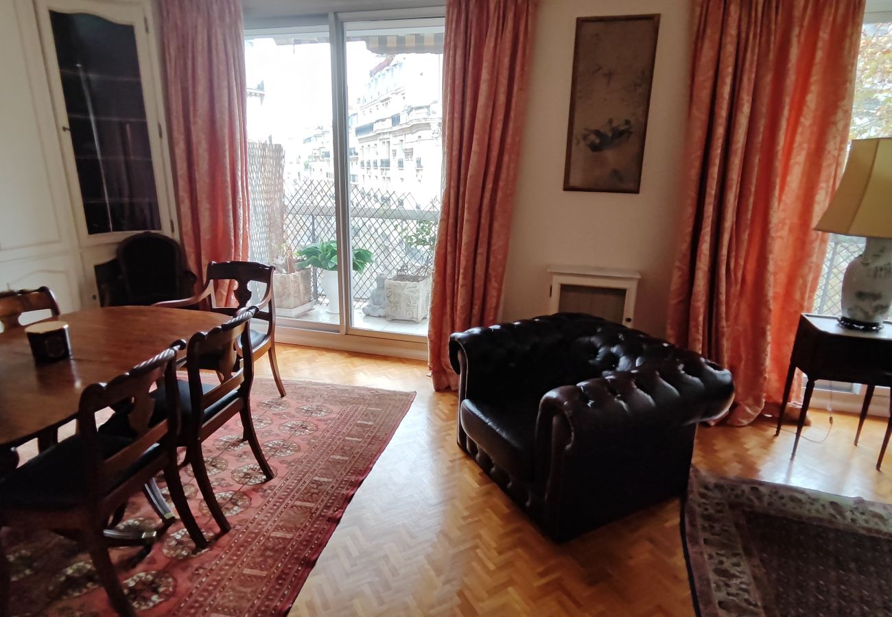 Apartment in Paris - Avenue Victor Hugo - Paris 16 - 416060