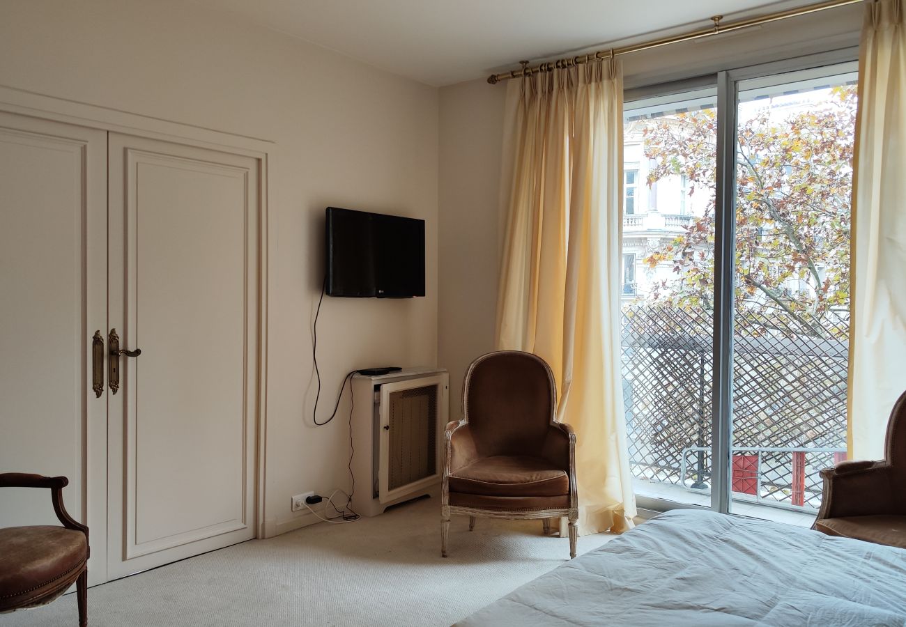 Apartment in Paris - Avenue Victor Hugo - Paris 16 - 416060