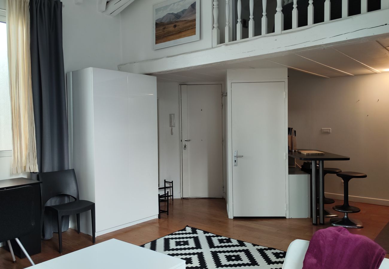 Apartment in Paris - Avenue Niel - Paris 17 - 217033